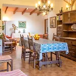 度假居 罗萨别墅度假屋 波连斯萨